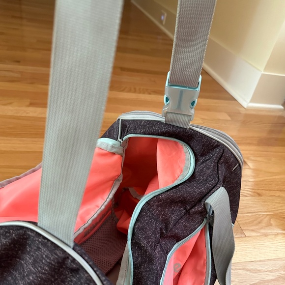 Adidas Gym Bag Duffel Bag Girls - Picture 15 of 16